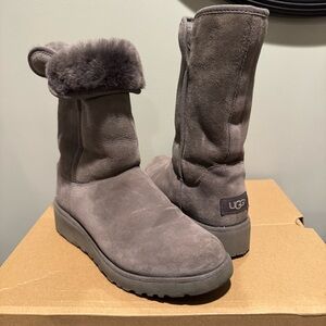 UGG Women's Amie Gray Suede & Fur Boots! Folds down! 7